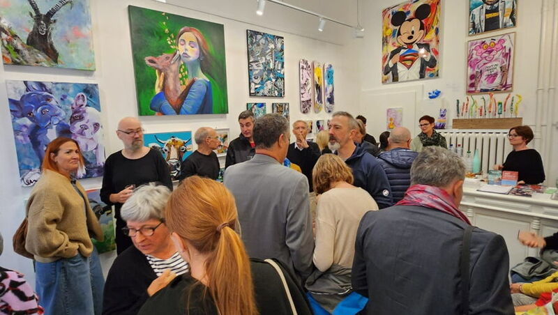 Kunstausstellung, Vernissage, Silvia Lehmann, Acryl malen, Auftragsmalen, Bild im Auftrag malen, expressiv, Kunstverein Salz in der Suppe