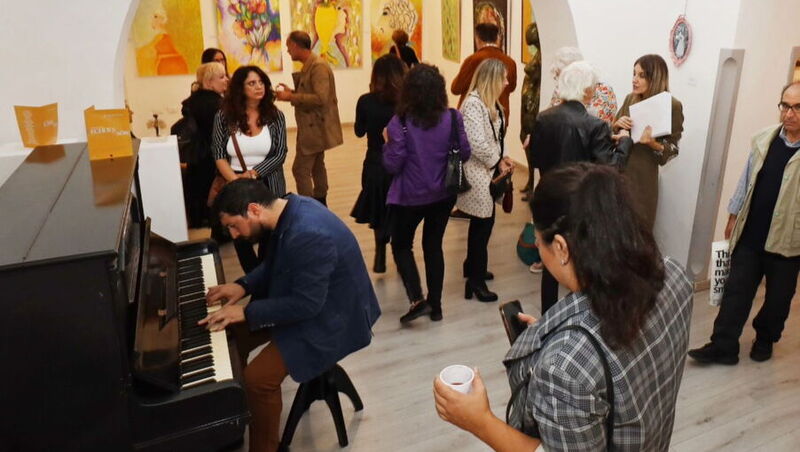 Contemporary Art, Bild malen, Kunstausstellung, Vernissage, Silvia Lehmann, Acryl malen, Auftragsmalen, Bild im Auftrag malen, expressiv, RAW, Rome Art Week